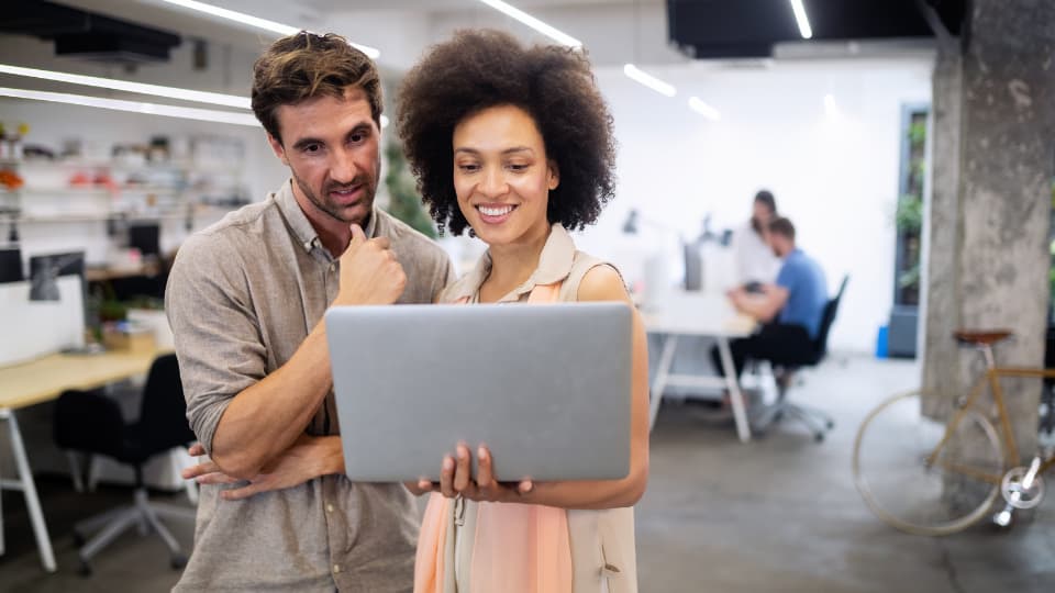 IA intelligence artificielle adopter compétences